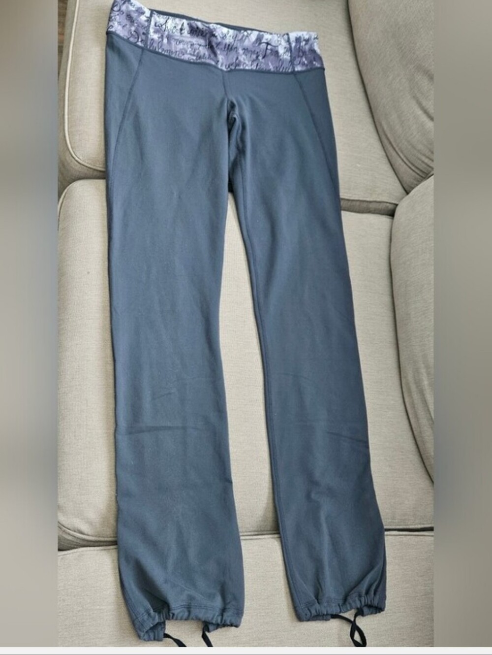 Lululemon Gray Yoga Pants Graphic Waistband Drawstring Hem Dance Sweatpants